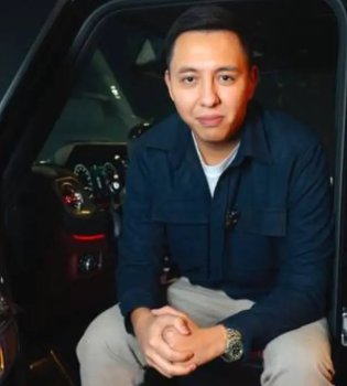 Jahongir Latipov bought a "Gelik" at the age of 32