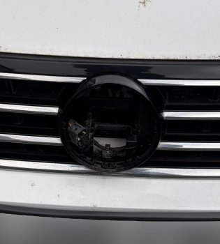 Volkswagen avtomobillari logotipidan foydalanib ogrilik kengaymoqda