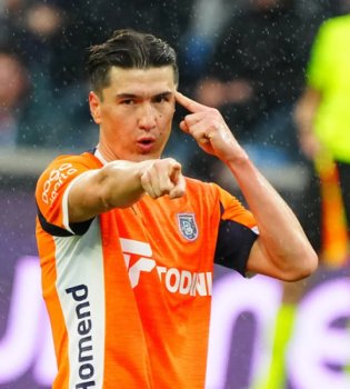 Shomurodovning dubli Bashakshehirga yirik g'alaba keltirishga yordam berdi