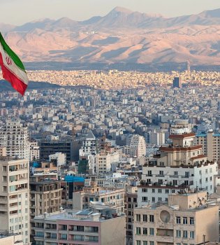 Eron Trampning muzokaralar chaqiriqlariga ishonch yo'q deb hisoblaydi