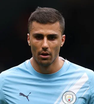 "Barcelona" wants to buy "Manchester City" midfielder Rodri