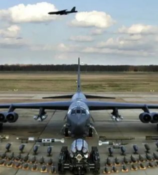 США мобилизовали все свои стратегические бомбардировщики одновременно