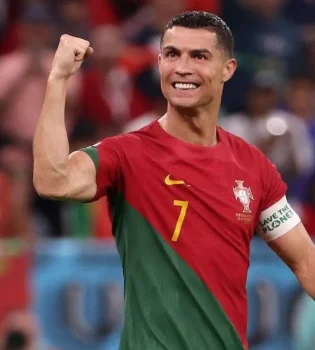 Ronaldu terma jamoa uchun bebaho o‘yinchi ekanligi ta’kidlandi