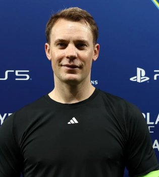 Мануэль Нойер признан лучшим игроком недели Лиги чемпионов