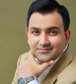 Imron's song "Sehrgar" captivated the listeners