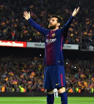 Fans gave only a ten percent chance of Messi returning to Barcelona.