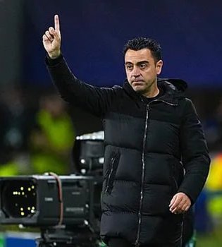 Xavi Ernandes Barselona prezidenti bilan kelishmovchiliklarini ochib berdi
