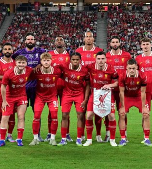 "Liverpool" made history by scoring three goals from corners