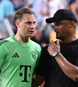 Manuel Neuer is recovering from injury faster