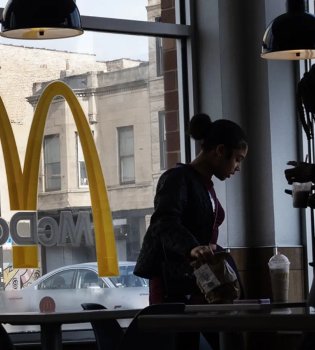 Макдоналдс сохранил лидерство как самый дорогой ресторанный бренд в мире