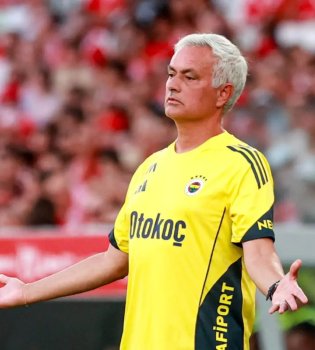 Naumov: Mourinyo uchun Saudiya Arabistoni qulay variant