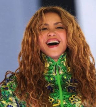 Shakira Rio-de-Janeyrodagi bepul konsertida ikki million muxlisni jamladi