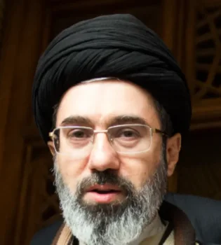 Новый лидер Ирана получил серьезные травмы, его жизни угрожает опасность