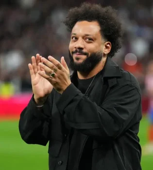 Marcelo is ready to trade all his trophies for a World Cup