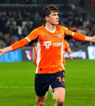 Eldor Shomurodov's Brace Secures Major Victory for Basaksehir