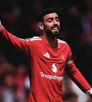 «Manchester Yunayted» g'alaba qozonib uchinchi o'ringa ko'tarildi