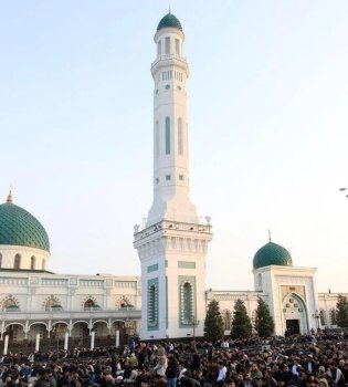 Four days off will be given for the holiday of Eid al-Fitr and Navruz