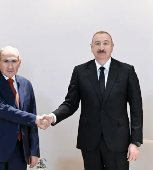 Aliyev va Pashinyan tinchlik muzokaralarini davom ettirdi