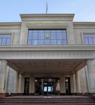 В Ташкенте наблюдаются сильный ветер и осадки