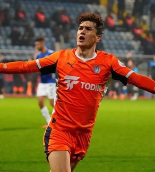 Eldor Shomurodov Superliga ramziy jamoasida!