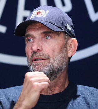 Klopp Real Madridga o'tish xabarlarini asossiz deb rad etdi