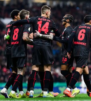 Bayer defeated Sankt-Pauli by a large margin