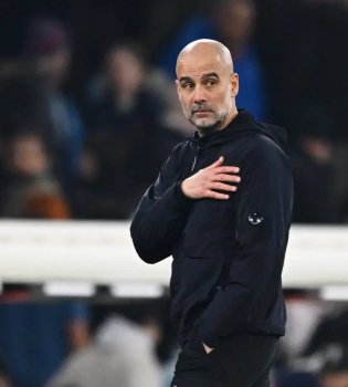 "Arsenal" and "City" are competing in the championship race