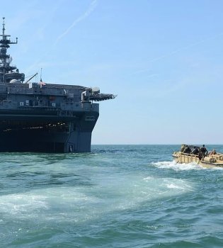 США направляют дополнительные морские пехотинцы на Ближний Восток