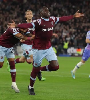 Курт Зума перешёл в клуб "Аль-Васл"