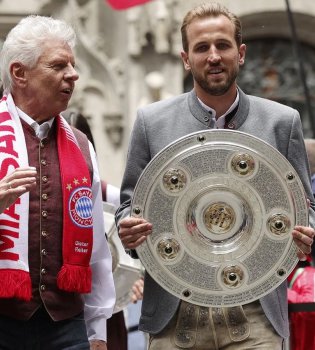 Myunxen meri Bayern klubidagi lavozimidan iste'foga chiqdi