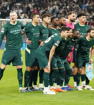 Jeremi Doku Manchester Siti bilan yangi shartnoma muzokaralariga tayyorlanmoqda