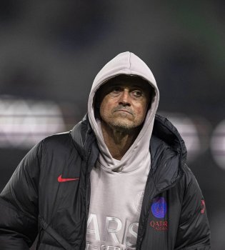 Luis Enrique spoke about Hakimi and Mbaye