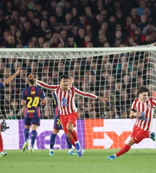 Атлетико Мадрид прервал многолетнюю серию без побед в Кампу Нуда