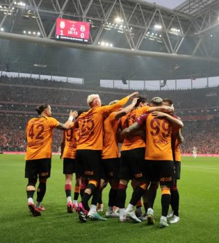 Galatasaray football players have not received their salaries for three months