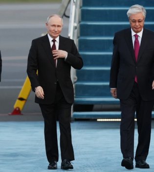 Vladimir Putin davlat tashrifi bilan Qozog'iston poytaxtiga yetib keldi