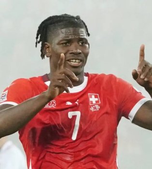 Brel Embolo attempted to steal his car