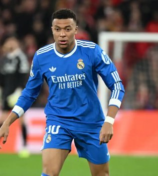 Травма Мбаппе создала проблему для "Реала"