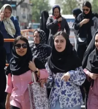 Iran abolished mandatory hijab wearing
