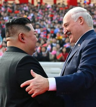 Lukashenko va Kim Chen In do'stlik shartnomasini imzoladilar