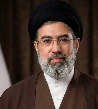 Сообщается, что состояние здоровья верховного лидера Ирана стабильно.