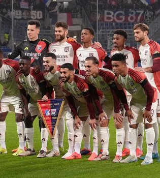 "Lion" и "Ньюкасл" лидируют благодаря быстрым голам