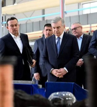 Prezident Surxondaryoda bazalt zavodi faoliyati bilan tanishdi