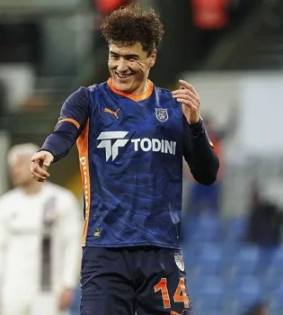 Eldor Shomurodov: The smart attacking leader of “Bashakshehir”