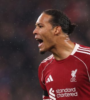 «Liverpul» sardori Van Deyk «PSJ»dan uchralgan mag'lubiyatga izoh berdi