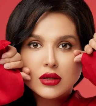 Nilufar Usmonova presented the song "Bilmayman"