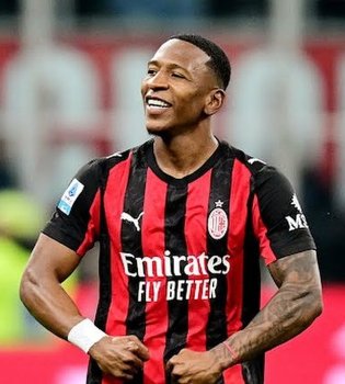 Milan derbisida "Milan" "Inter"ni 1:0 hisobida yengdi