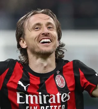 Luka Modrich «Milan» bilan shartnomani uzaytirish borasida to‘xtalib o‘tdi