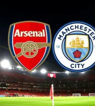 Adebayor: "Manchester City can become champions"