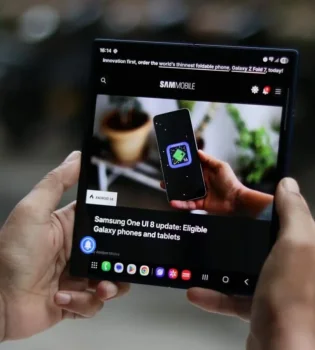 Samsung yangi buklama smartfonlarini kelasi yil iyulda taqdim etadi