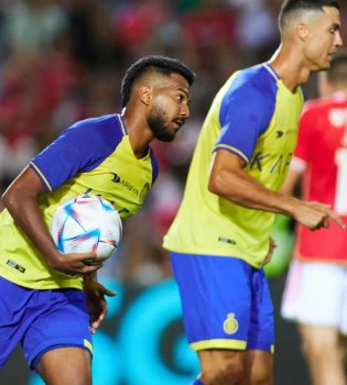 «Аль-Наср» выиграл у «Аль-Фейха» в трудном матче